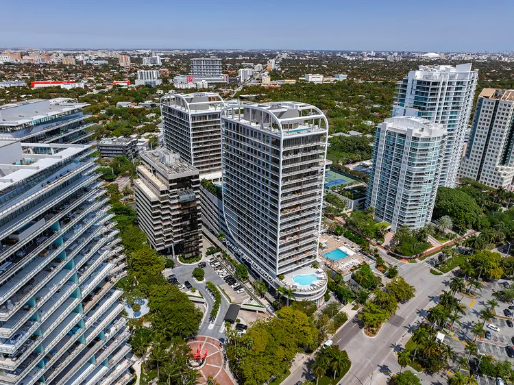 Mr. C Residences Bayshore Tower image #15