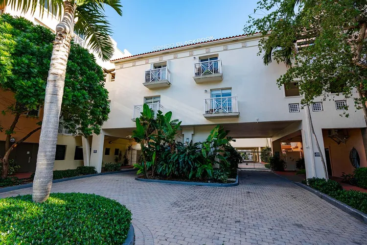 Courts at South Beach image #6