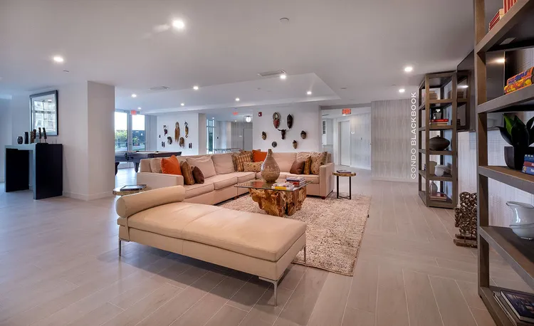 Hollywood East Apartments image #6