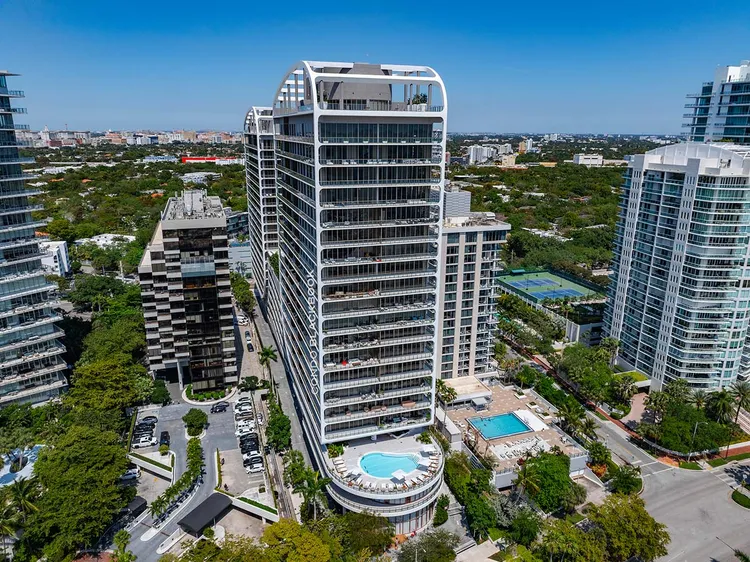 Mr. C Residences Tigertail Tower image #15