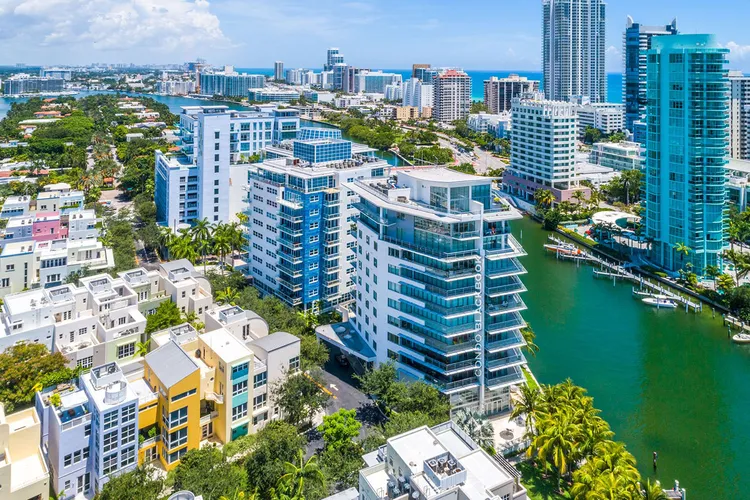 Gorlin at Aqua image #5