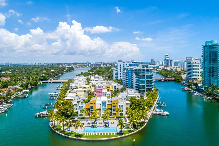 Gorlin at Aqua image #1