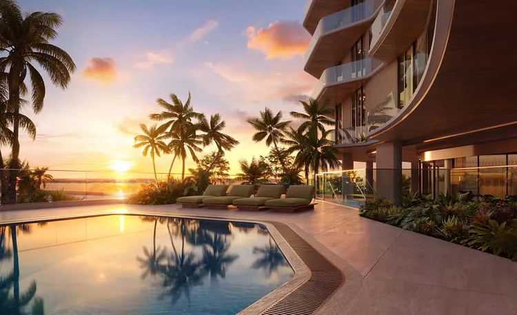 The Hollywood Moon image #10