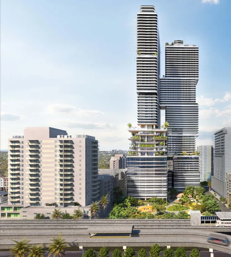 Mercedes-Benz Places image #7