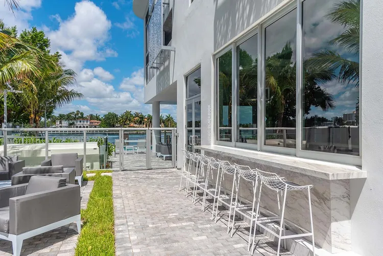 321 at Water’s Edge image #8