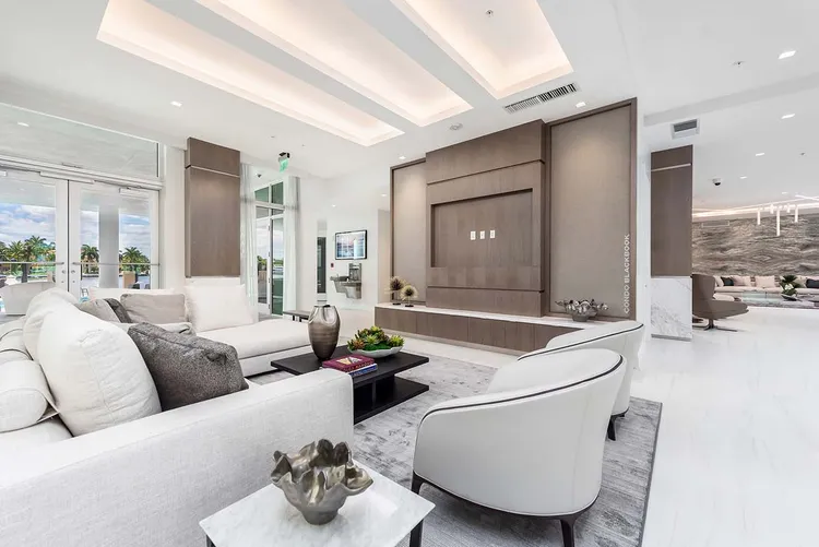 321 at Water’s Edge image #14