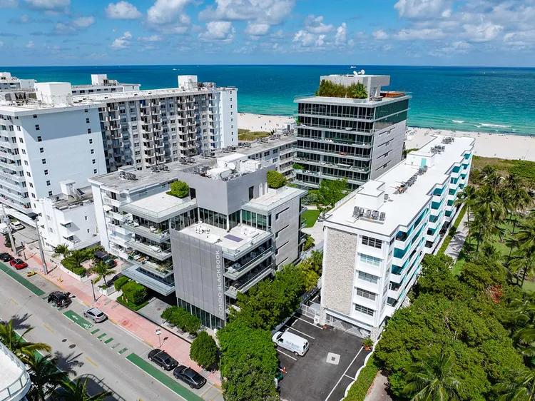 321 Ocean Drive image #10