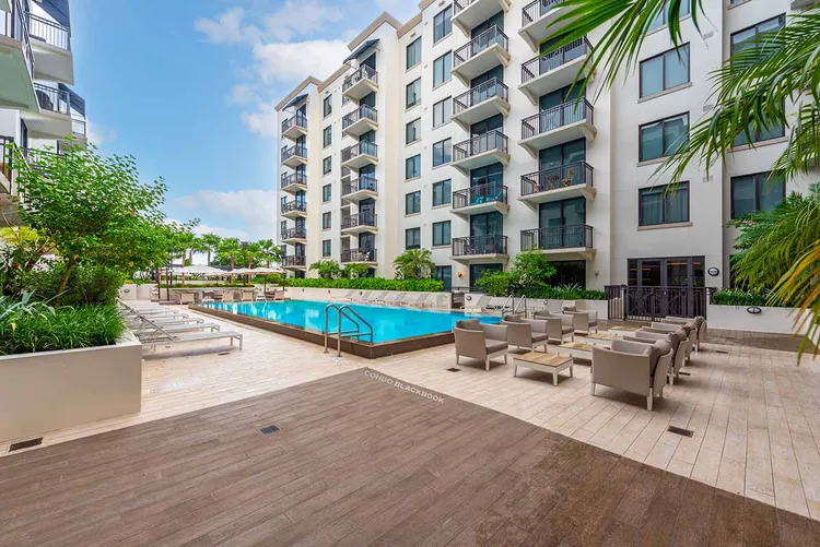 Merrick Manor image #13