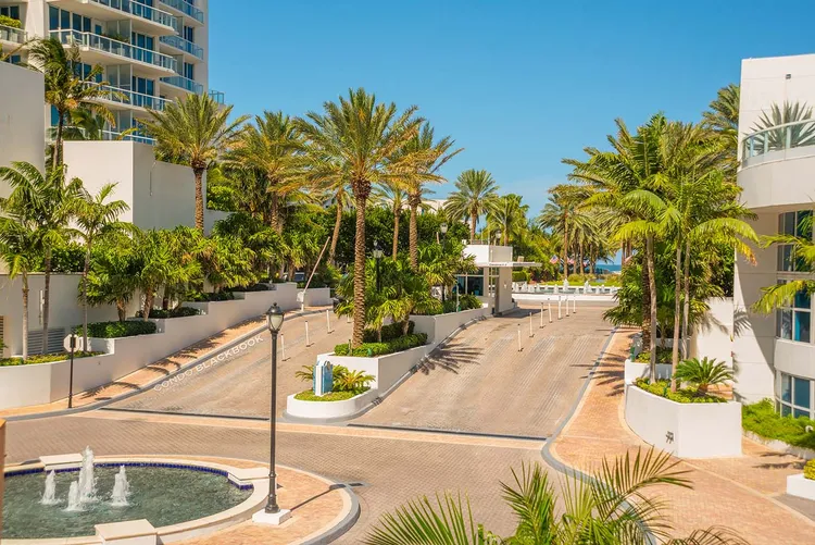 Portofino Tower image #12