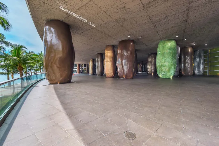 Icon Brickell I image #5