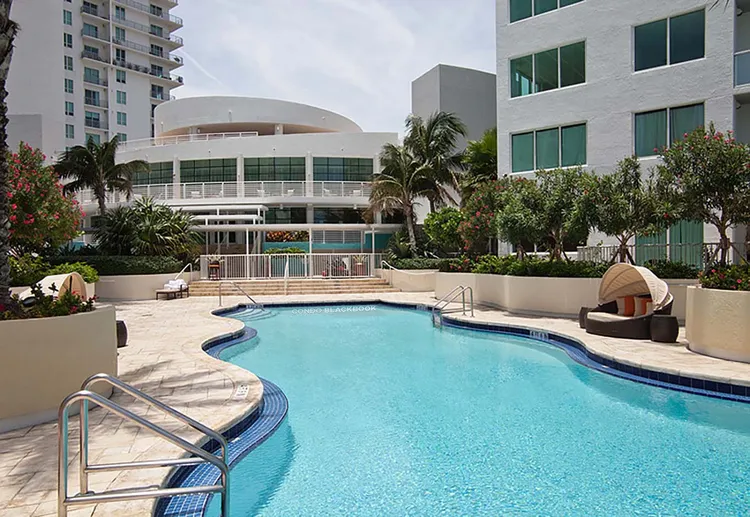 Vizcayne North Tower image #5