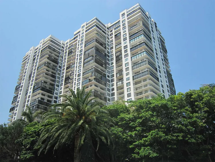 Brickell Bay Club image #1