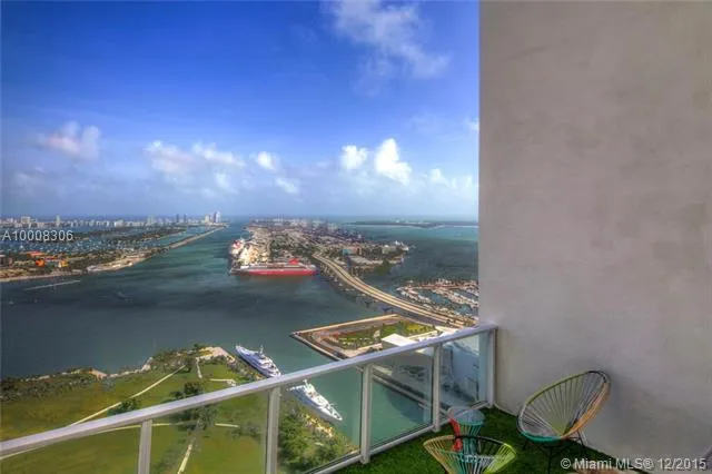 Ten Museum Park #4602 image #12