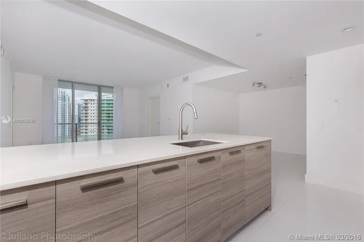 Brickell House #3108 image #6