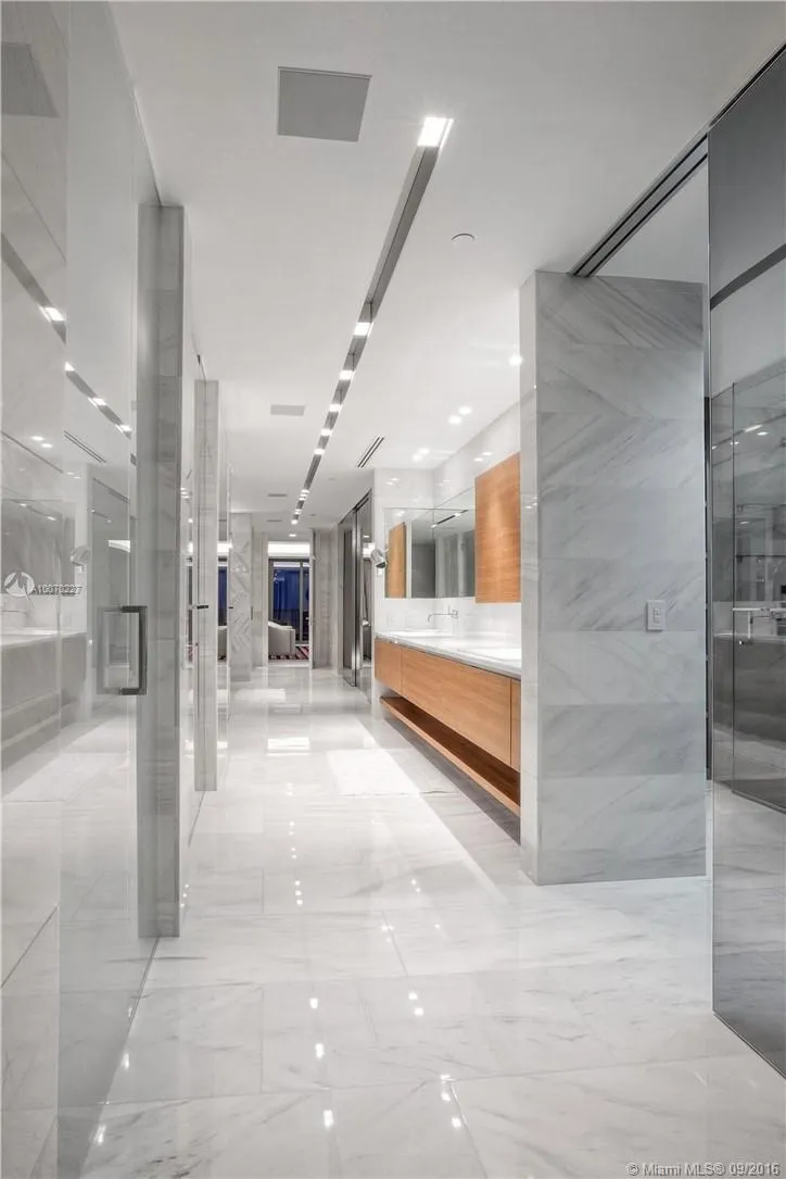 Regalia #37 image #10