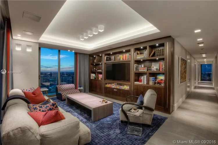 Regalia #37 image #6