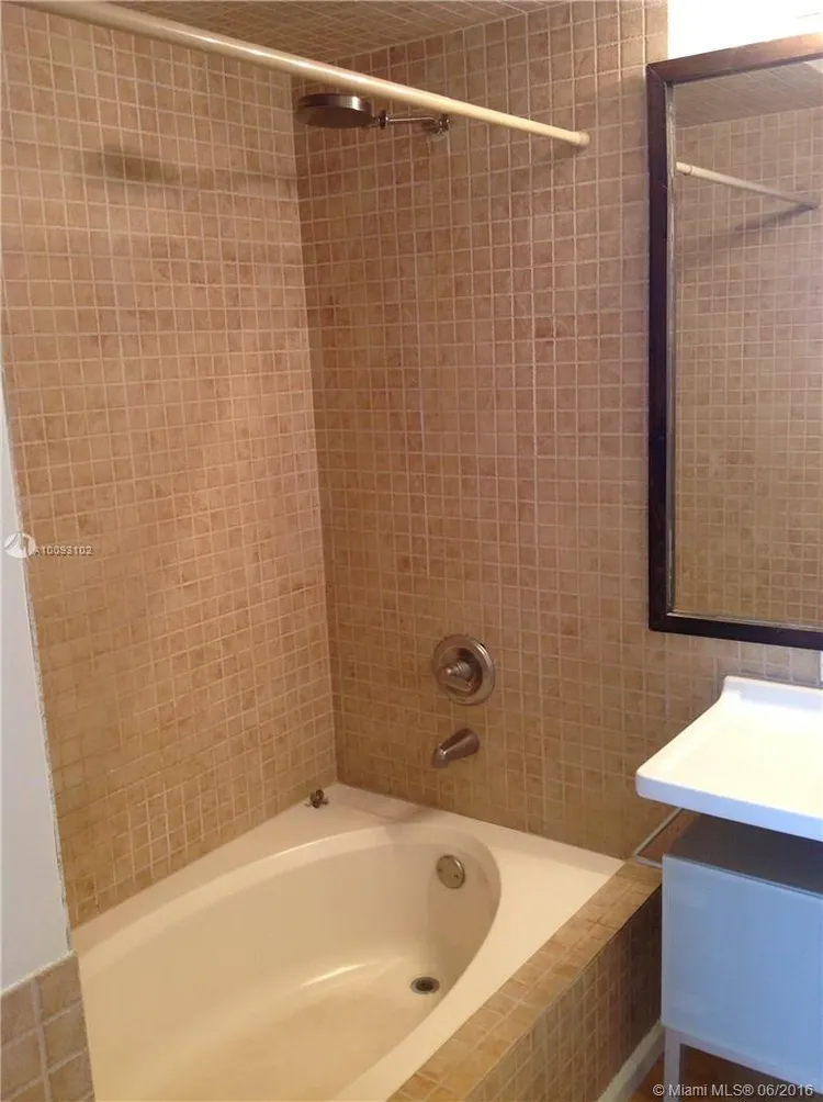 Waverly #609 image #6