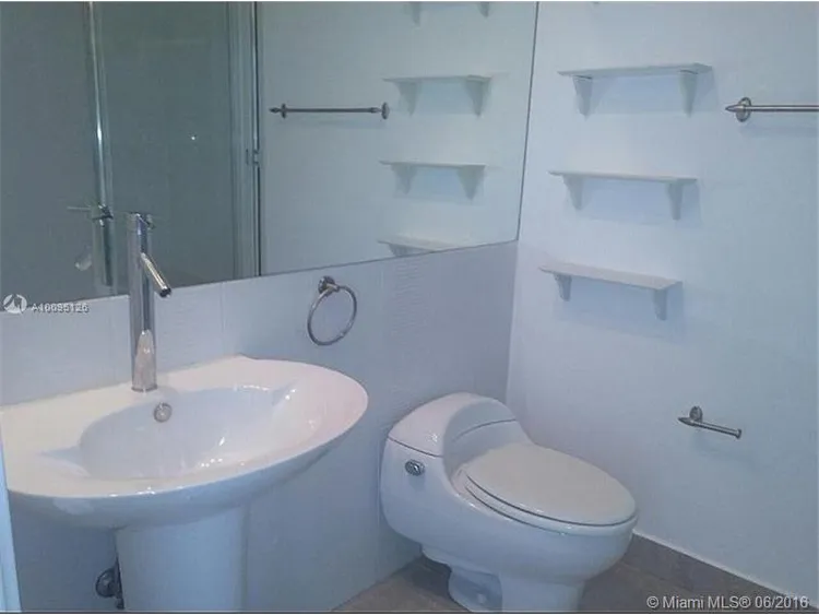 Cocostyle Lofts #302 image #6