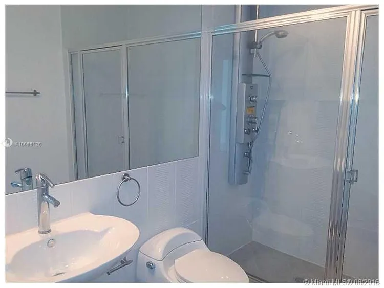 Cocostyle Lofts #302 image #8