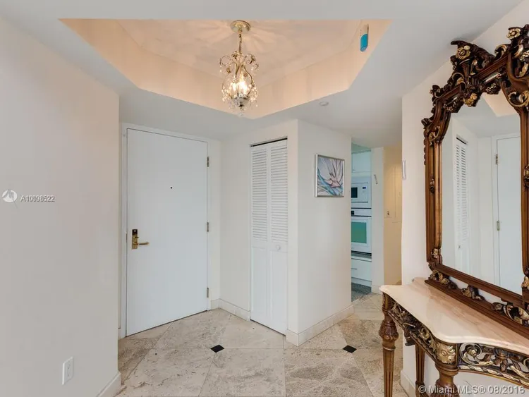 Capobella #703 image #10