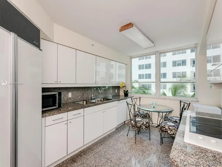 Capobella #703 image #12