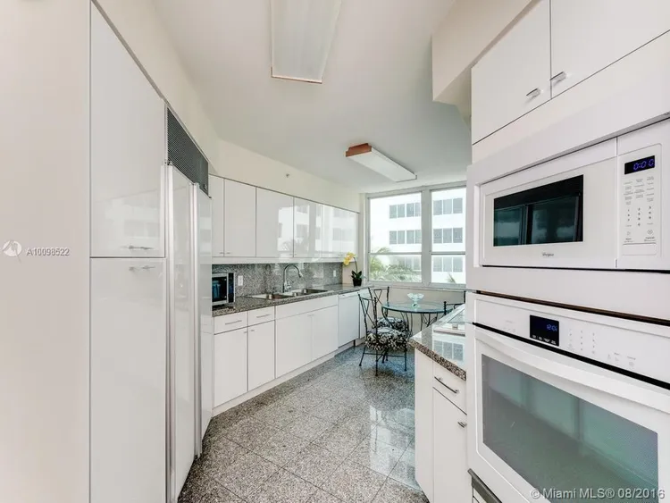 Capobella #703 image #14