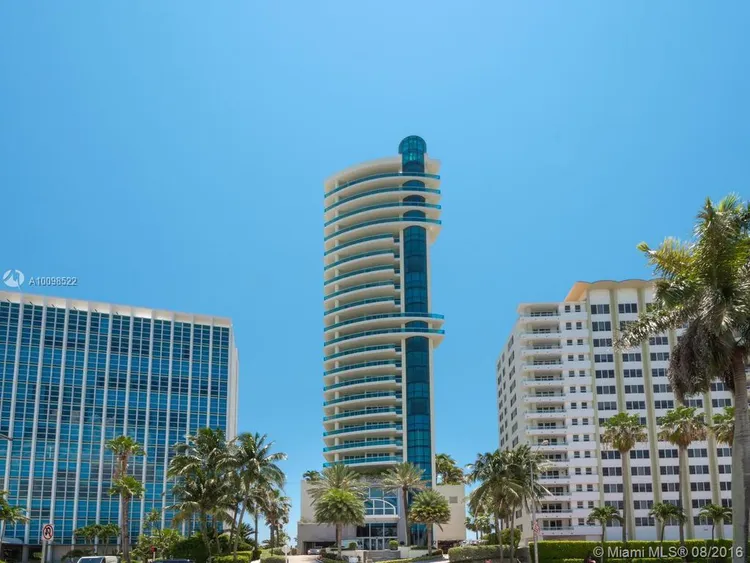 Capobella #703 image #25