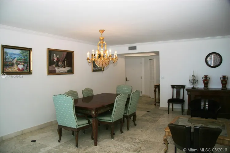 Capobella #703 image #9