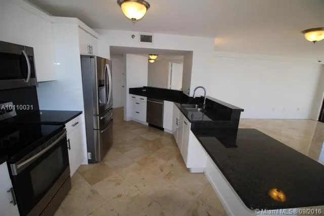 Brickell Key II #1523 image #10