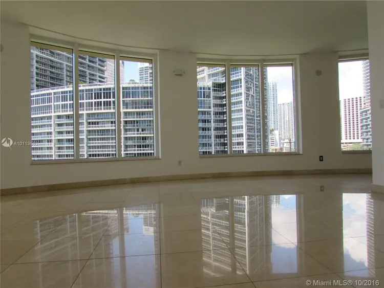 Carbonell #604 image #10