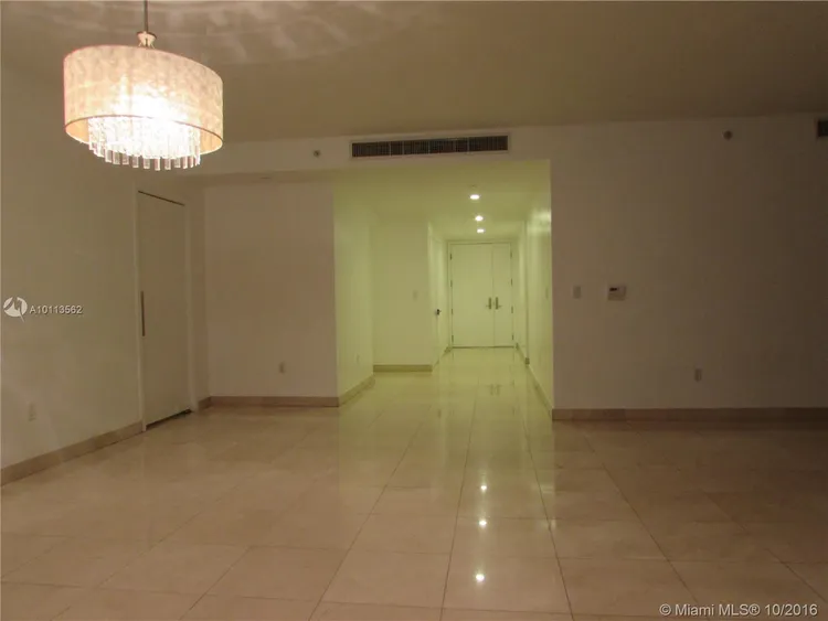 Carbonell #604 image #20