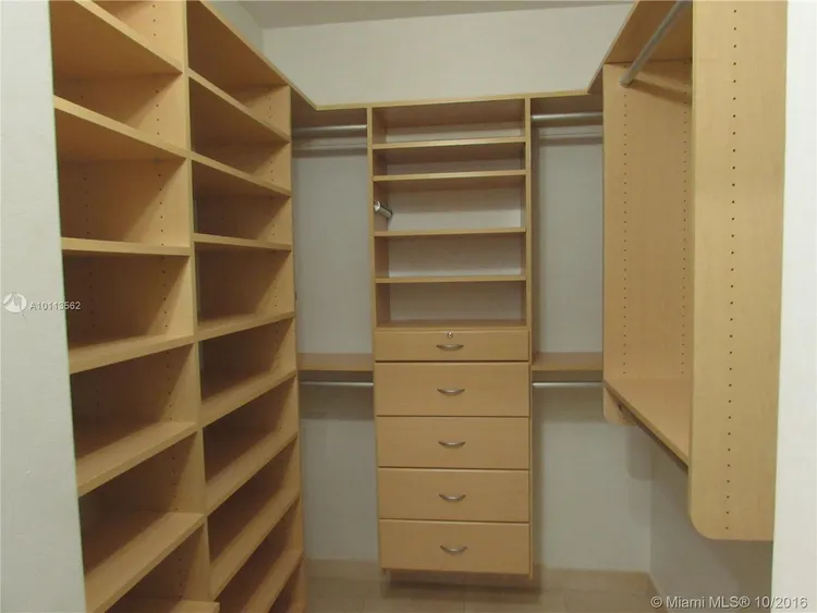 Carbonell #604 image #29