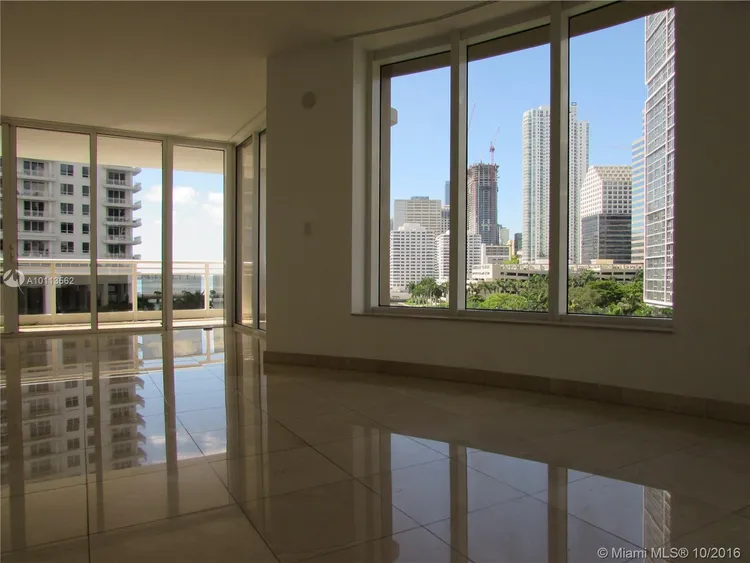 Carbonell #604 image #8