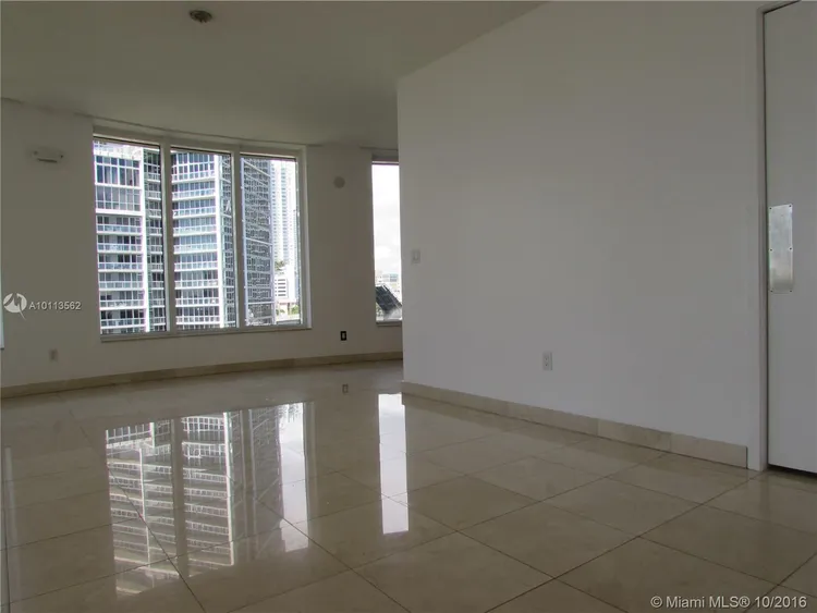 Carbonell #604 image #9