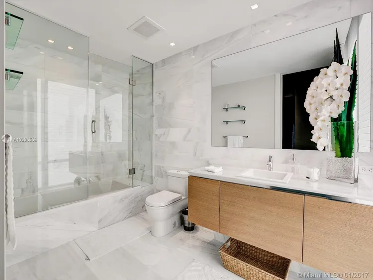 Regalia #31 image #10