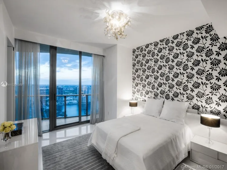 Regalia #31 image #14