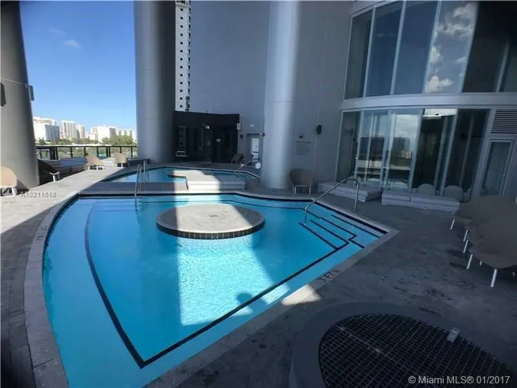 Porsche Design Tower #3705 image #16