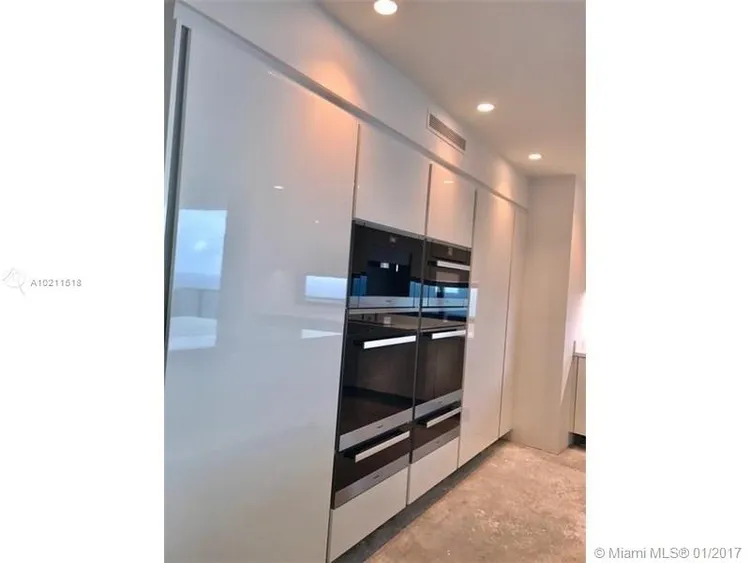 Porsche Design Tower #3705 image #18