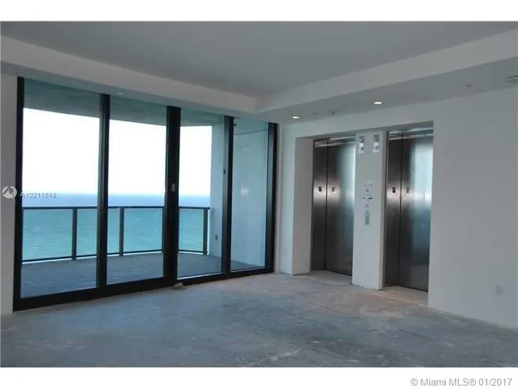 Porsche Design Tower #3705 image #22