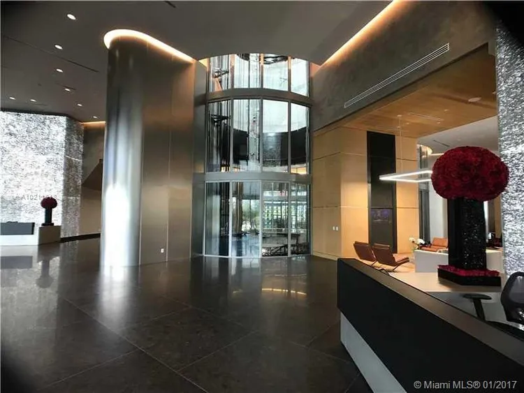 Porsche Design Tower #3705 image #6