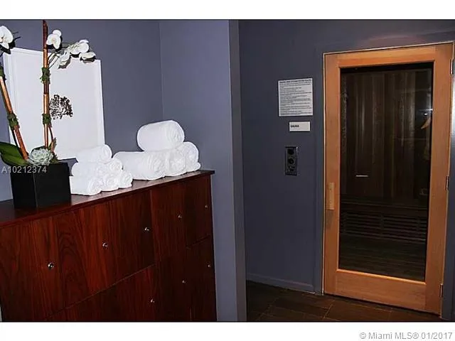 Brickell House #2402 image #29