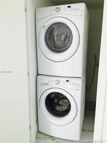 Brickell House #2402 image #9