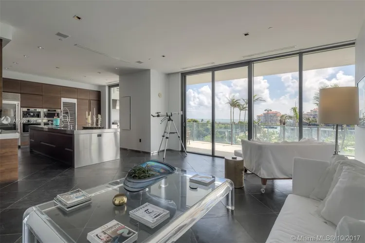 Apogee #502 image #10