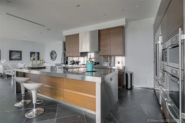 Apogee #502 image #14