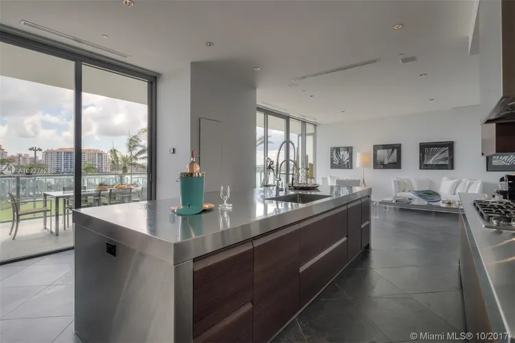 Apogee #502 image #15