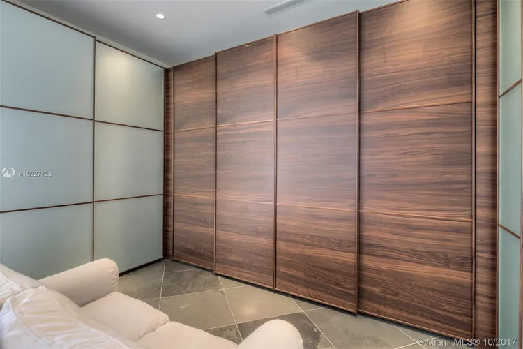 Apogee #502 image #30