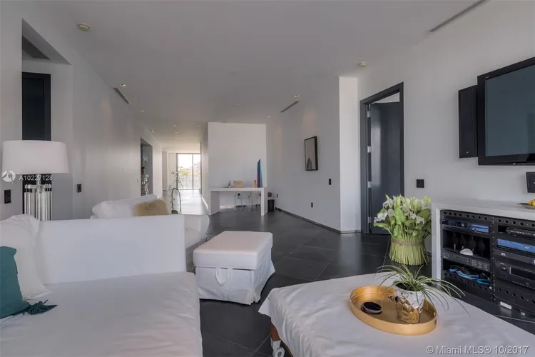 Apogee #502 image #48