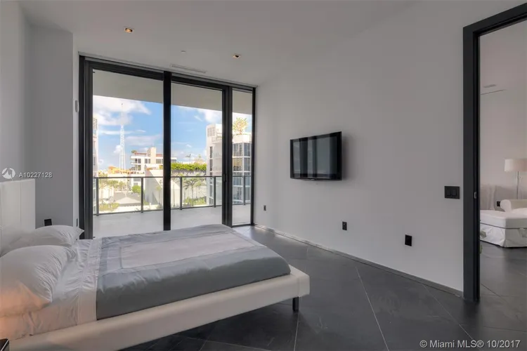 Apogee #502 image #53