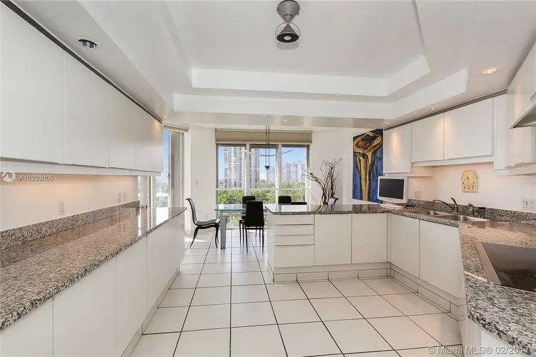 Williams Island 7000 #809 image #22