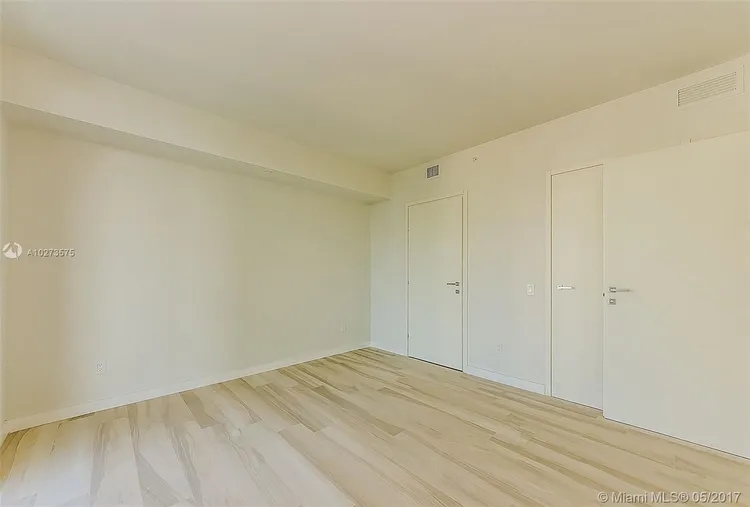 Brickell House #3100 image #8